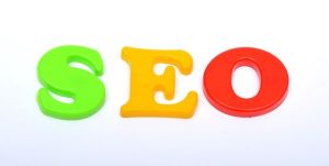 رازهای جذب مخاطب هدف: چکیده تجربیات نی نی سایت در سال 1404